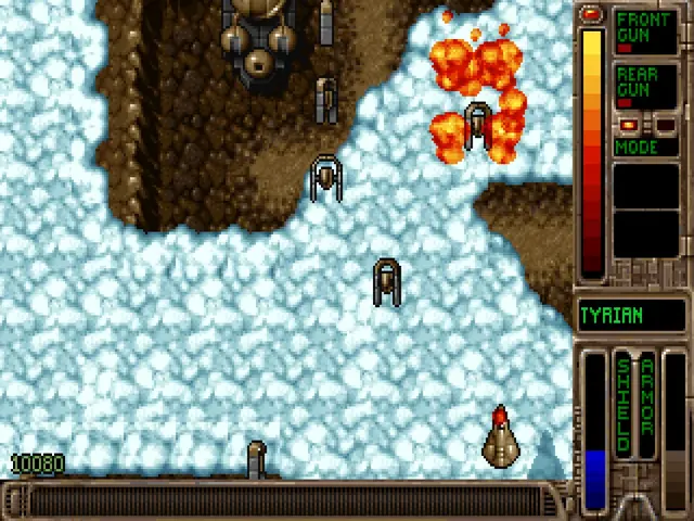 Tyrian: blasting enemy ships over the ice fields of the first level