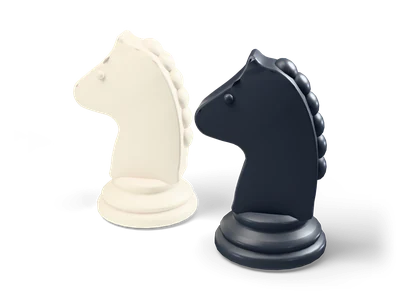 Caballos de ajedrez crema y gris oscuro con forma de cabeza de caballo estilizada mirando a la izquierda