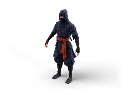 Ninja in geschichteten Indigo-Wickeln mit heller Wellenstickerei, enger Kapuze und Maske über der unteren Gesichtshälfte, orangeroter Schärpe an der Hüfte, fingerlosen Handschuhen, Tabi-Stiefeln und Kurzschwert in der Scheide auf dem Rücken, stehend in A-Pose