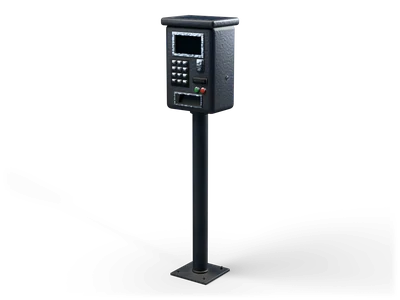Parquímetro oscuro con pantalla, teclado, ranura para monedas y panel solar sobre un poste